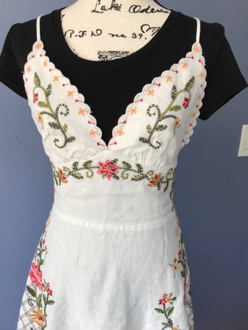 Embroidered Farm Rio Midi Dress Size S - Picture 10 of 16